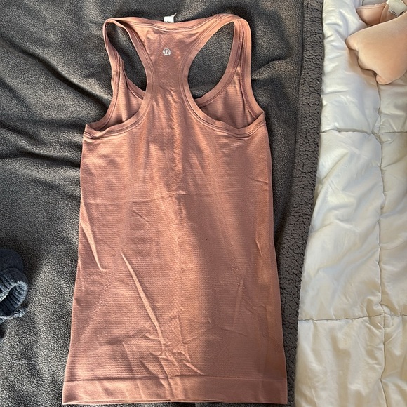 lulu swiftly tank - Picture 2 of 2